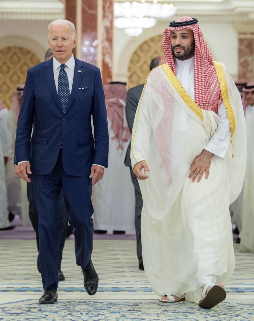 Badraan_20's tweet photo. ما لاحد منه الله الي عزنا 
روحنا كتاب الله ونهجنا السنه 

🇸🇦🇸🇦🇸🇦🇸🇦🇸🇦🇸🇦🇸🇦🇸🇦🇸🇦
الله يعز قادتنا 💪🏻

 #السعوديه_العظمي https://t.co/3QD5ZiyHW1