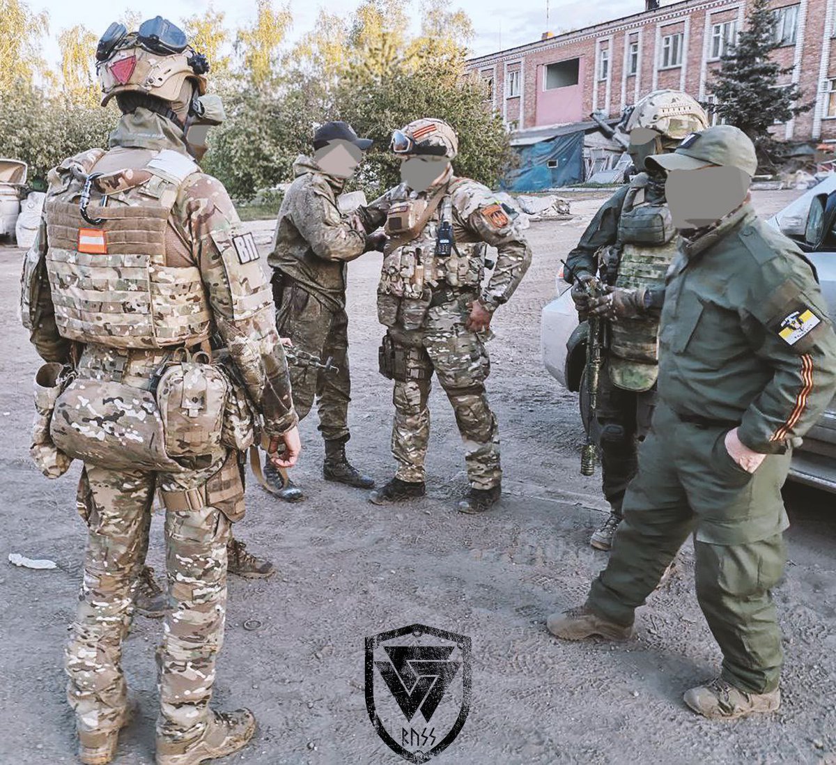 RALee85's tweet photo. Rusich fighters. 10/ https://t.co/rWDv0p1KN1