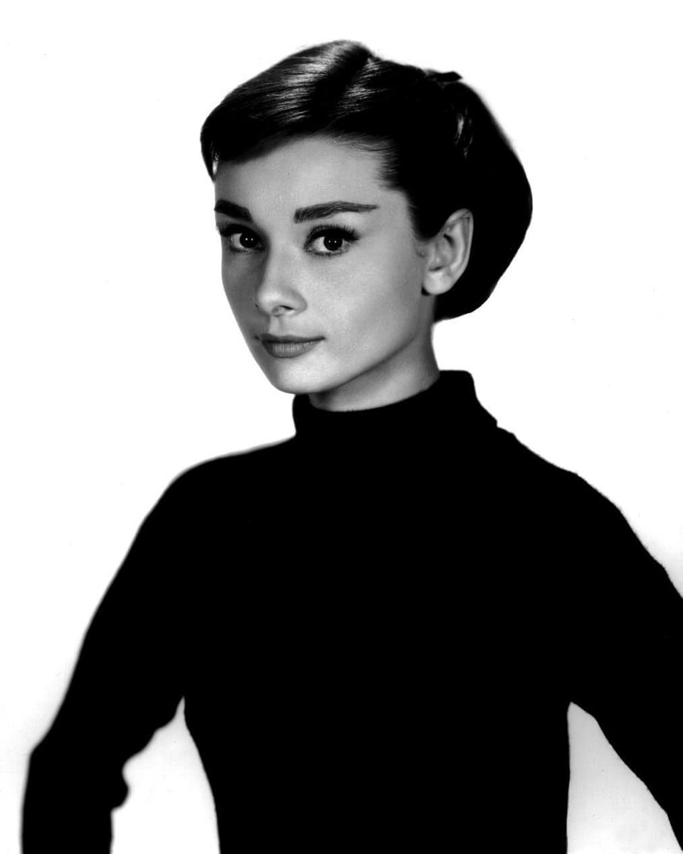 VintagePhotos on Twitter "Audrey Hepburn"