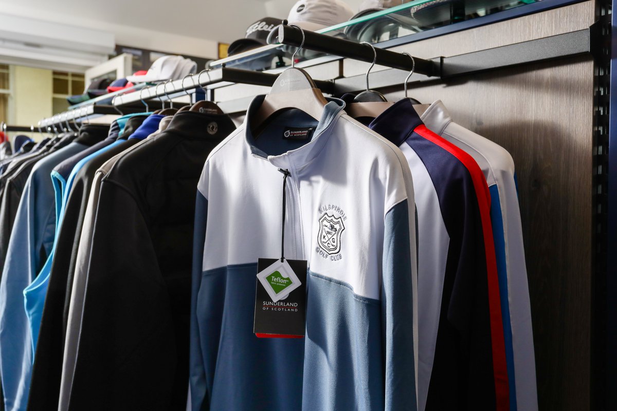 ReplanGBltd's tweet photo. Using a combination of club colours and contemporary materials we have created a bespoke store suited just for @kilspindiegolf in Scotland!
Get in touch to see how we can help you with your store! 01484 666 666 #replan
#bespoke #golfshop #retaildesign #proshop #professional https://t.co/GEAEL2X3ad