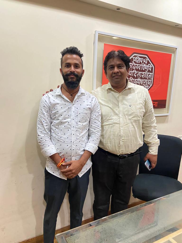 PrathameshPate9's tweet photo. #महाराष्ट्र_नवनिर्माण_सेनेचे #सरचिटणीस @KirtikumrShinde साहेब यांची राजगड कार्यालयात  भेट घेतली.🙏🙏😊
@KirtikumrShinde @mnsadhikrut https://t.co/PDcNj1mwWy