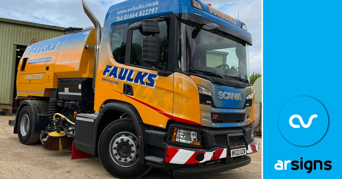 ArSigns's tweet image. It's time to *sweep* aside the work emails, *dust* off the takeaway menus &amp;amp; *clean* the cocktail glasses - it's #FineSignFriday and all *roads* lead to the WEEKEND!

Thanks to @faulksplanthire for giving us our most pun-tastic #vehiclewrap on this @ScaniaUK sweeper.
