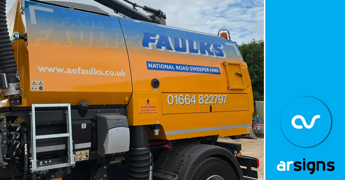 ArSigns's tweet image. It's time to *sweep* aside the work emails, *dust* off the takeaway menus &amp;amp; *clean* the cocktail glasses - it's #FineSignFriday and all *roads* lead to the WEEKEND!

Thanks to @faulksplanthire for giving us our most pun-tastic #vehiclewrap on this @ScaniaUK sweeper.
