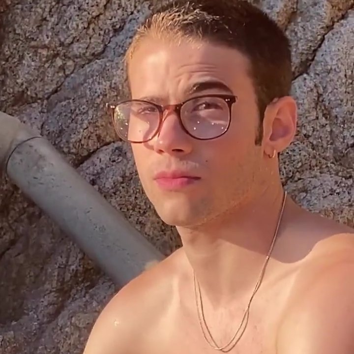 kiarafbanks's tweet photo. Feliz cumpleaños mi amor! Eres increíble y talentoso, amable y cariñoso. Te amo y estoy orgulloso de en quién te estás convirtiendo cada vez más ♥️💕 #JULIOBDAY
@juliopfernandex https://t.co/tGDLHzFnO6