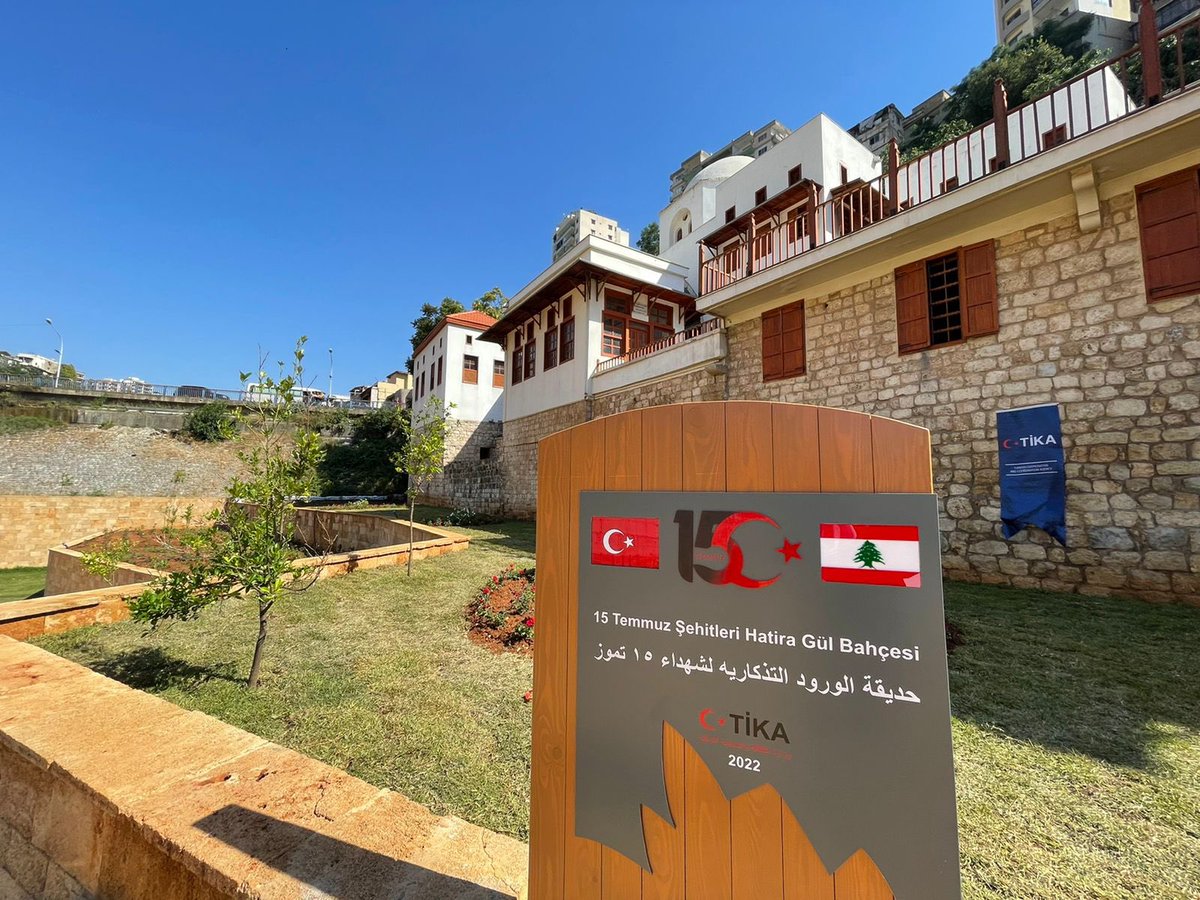 Tika_Lebanon's tweet photo. أُنشئت "حديقة الورود التذكارية لشهداء ١٥ تموز" في #لبنان. 

تم إنشاء حديقة ورود تخليداً لذكرى ٢٥١ مواطنًا استشهدوا في محاولة الانقلاب الغادرة في ١٥ تموز أمام "التكية المولوية"، والتي قد أعادت تيكا ترميمها في مدينة طرابلس.
@tika_arabic https://t.co/srjlpdvGWF