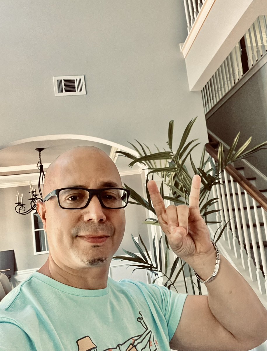 Baddassbunny1's tweet photo. 🔥Little late🔥posting - been busy
#WeAreSaitama
#Wolfsign 🐺
#1dollar 🐺
#SaitaPro🐺
#PitbullCrypto😎💥 https://t.co/WANGL5sQK0