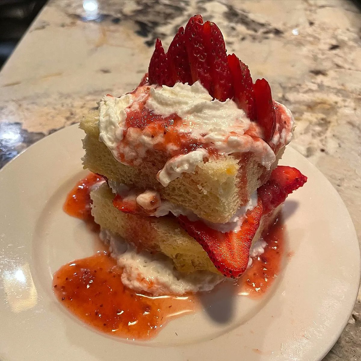 NBCityCenter's tweet photo. πΎGIVEAWAY ALERT πΎ
1. LIKE This Photo
2. FOLLOW @gsalehouse & @NBCityCenter
3. RETWEET this post
4. WINNER announced & contacted via DM at 7p tonight for a $25 Gift Card
Stop in now - July 24 & enjoy a Pre-Fixed Menu for $44.95 including Drink, App, EntrΓ©e + Dessert! #NBRWeek https://t.co/w2rLE0Q2sL