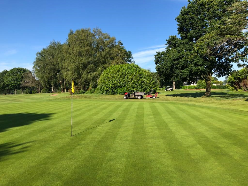 They don't call it SUNday for no reason!!

On days like this ☀️ we're going straight to the course ⛳

#golflife #golf #cheshire