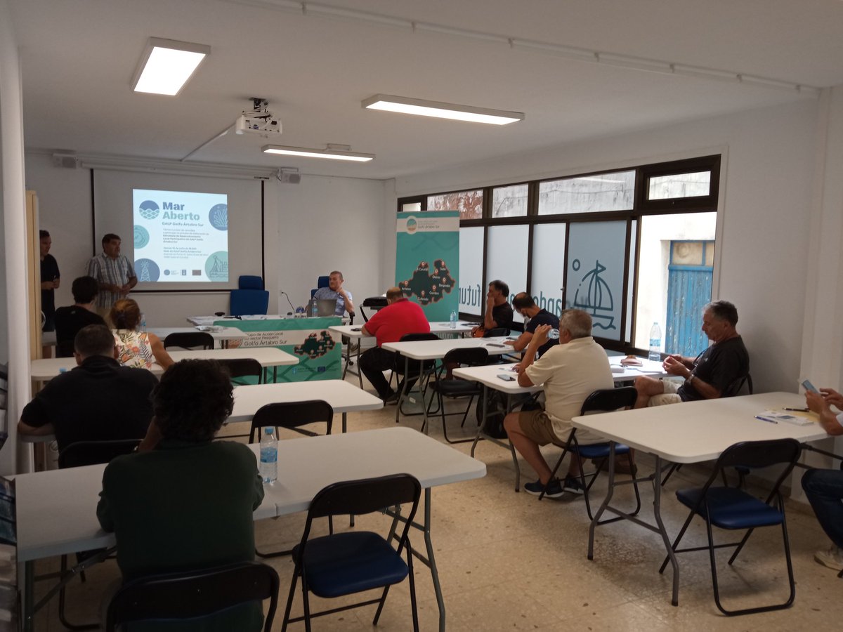 galpartabrosur's tweet photo. Hoy en el #galpartabrosur estamos comenzando con las reuniones para la construcción de nuestra Estrategia para los Fondos FEMPA. Son de participación abierta. Anímate y ayúdanos a construír una estratexia que beneficie a todo el territorio. 
#edlp #MarAberto #fempa https://t.co/STCOkp53KT