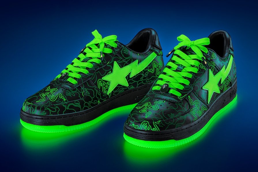 ModernNotoriety's tweet photo. RAZER x BAPE STA https://t.co/fHq3yuhZNs