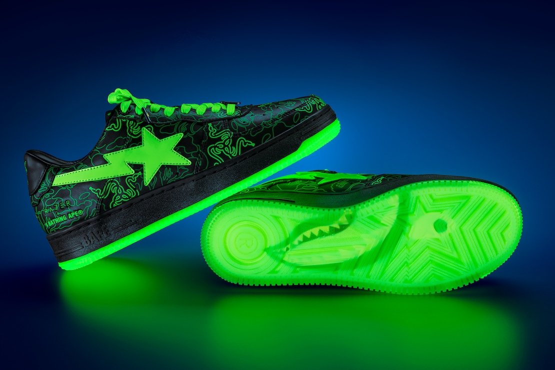 ModernNotoriety's tweet photo. RAZER x BAPE STA https://t.co/fHq3yuhZNs