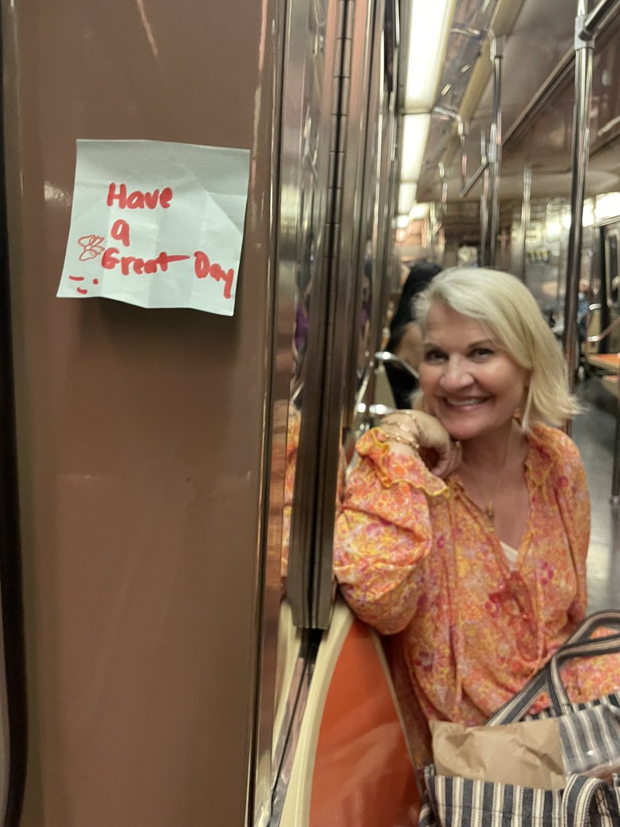 Random Post-it on a New York Subway 💋 Have a Great Day 👍❤️👋 <a href="/mta/">MTA</a> #newyorkcity #nyc  #newyork #subway