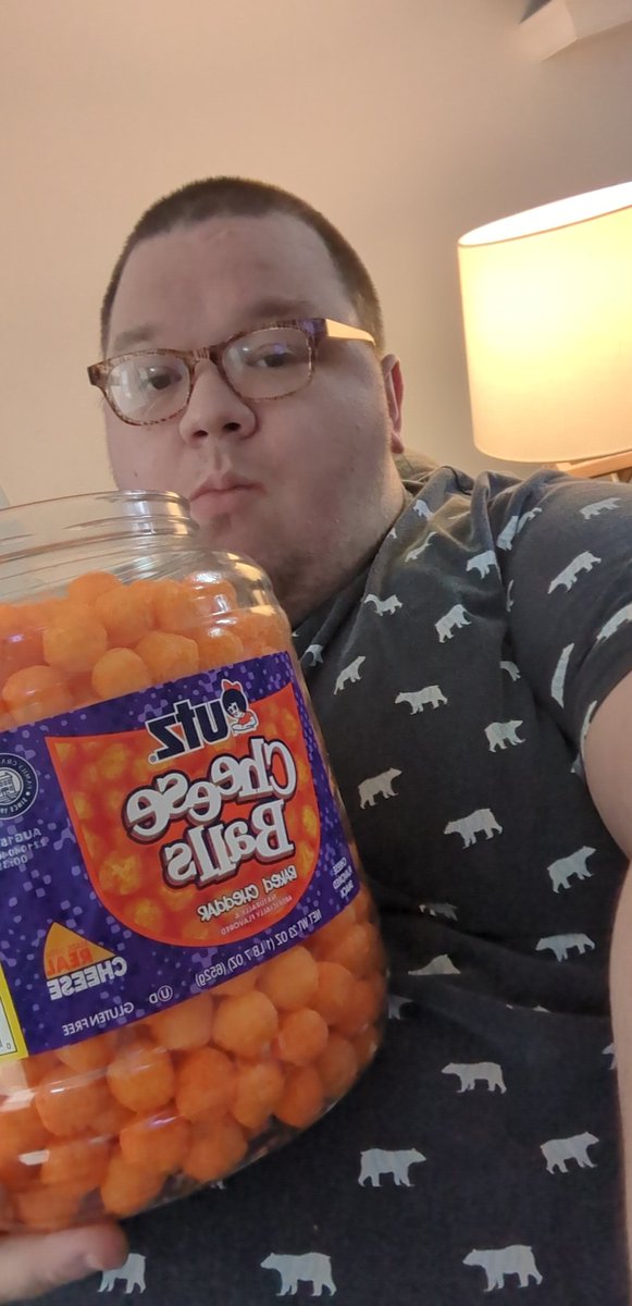 pupperdins's tweet photo. I like balls https://t.co/E0SUDplf0Q
