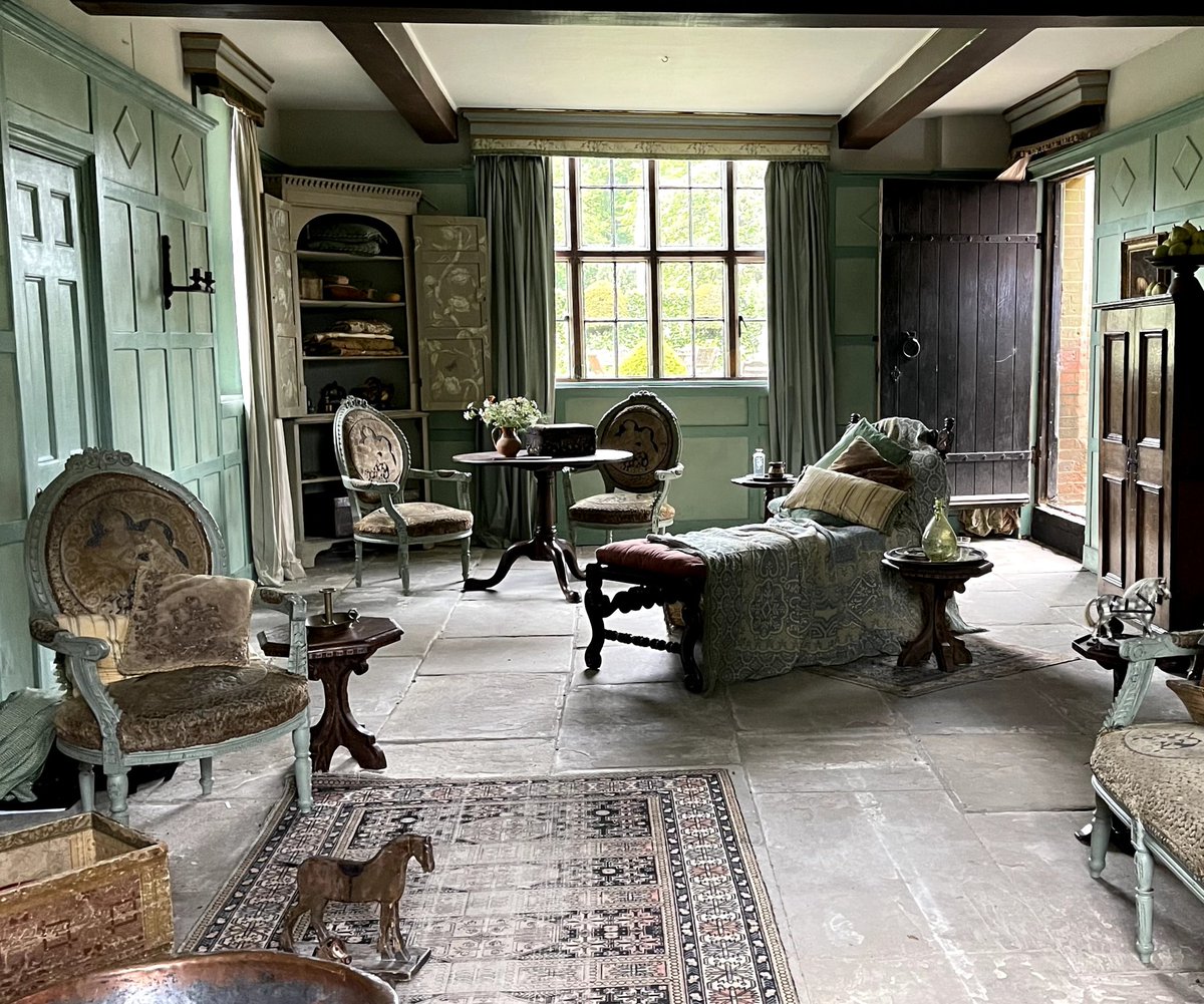 FayeBrothers's tweet photo. As the Set Decorator on Persuasion, I am immensely proud of my sets and my team. It was a huge amount of work, time and effort, and all during Covid. I hope you give it a watch.

#Persuasion #setdecoration https://t.co/bQPn73tVvD
