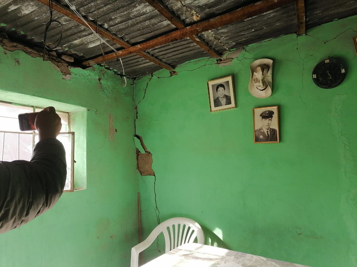 climatologa's tweet photo. #Sismo en #Omate del 12 de julio con magnitud 5.4, provincia #SanchezCerro-#Moquegua, registraron más de 15 replicas, con afectación a #viviendas, #deslizamiento de piedras y fisura en la #carretera.
#Sismograma y replicas durante las siguientes 10 horas. IGP
Datos IGP https://t.co/yAorlwJFnC
