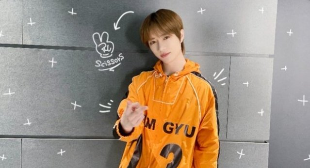 thinkyounggyu's tweet photo. cuties in orange https://t.co/2DZ83pJ9dr