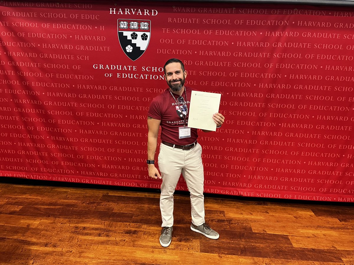 𝗝𝗼𝗻 𝗙𝗹𝗼𝗿𝗲𝘀 tweet media