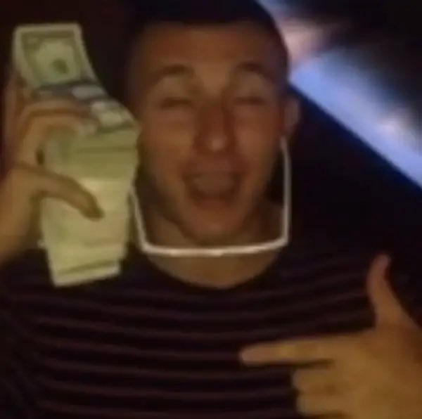 MikeyOver1's tweet photo. “Hey dad, How dominant was Johnny Manziel” https://t.co/yGnc8eM2vW