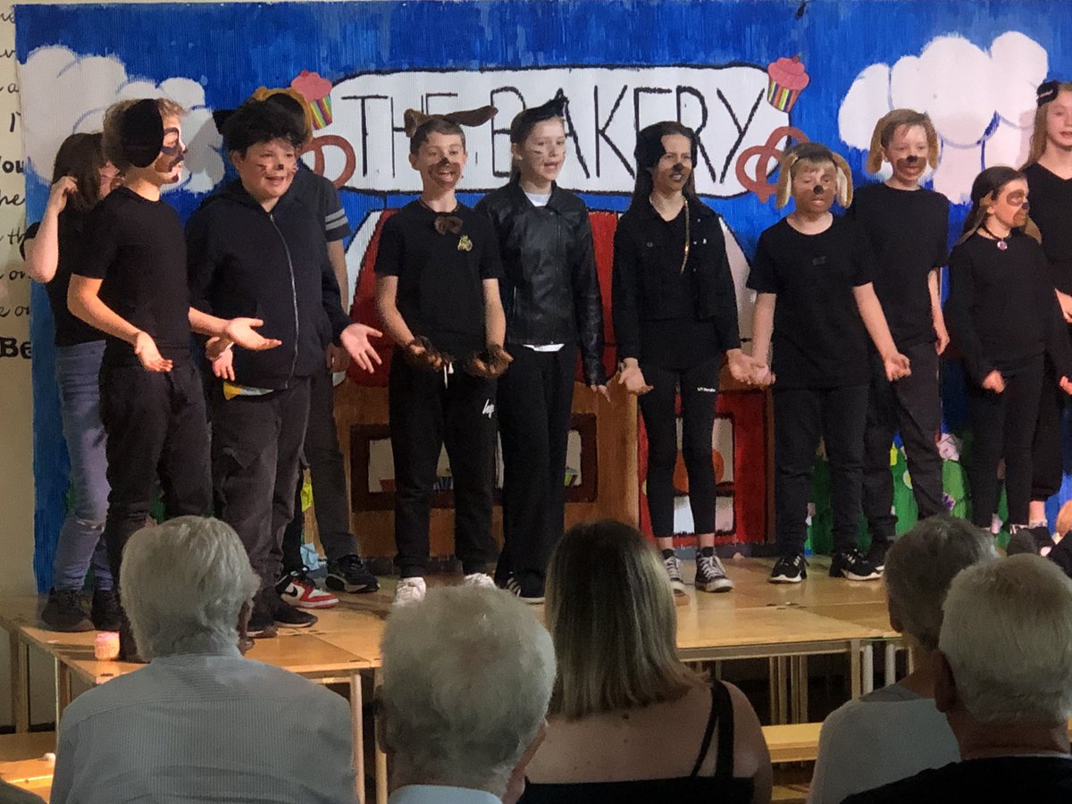 Christletonpri's tweet photo. Fab performance by the year six children this morning. 
Well done all, you were brilliant. 
Lovely to have a live audience as well! https://t.co/Z07QbPsmTh