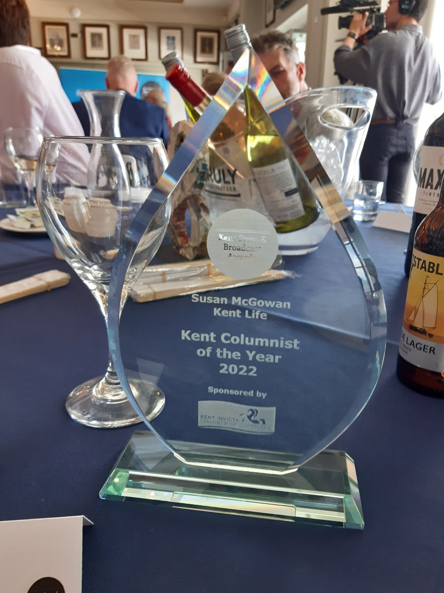 curious_kent's tweet photo. Yay! Kent Columnist of the Year! #kbpa @Maxim_PR https://t.co/2SsmMwXGXx