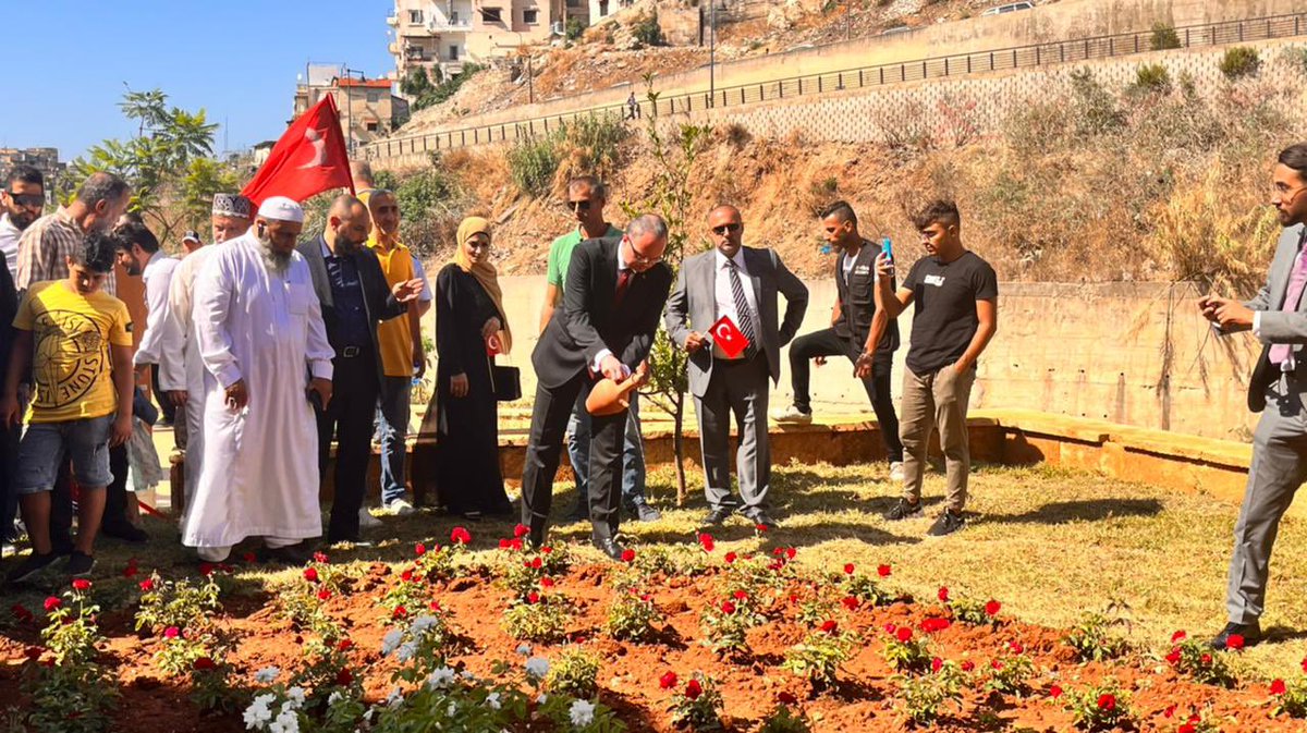 AliBaris_Ulusoy's tweet photo. #15TemmuzDemokrasiveMilliBirlikGünü’nde #15Temmuz şehit ve gazilerimizi Beyrut’ta @yeebeyrut’nin ve Trablus’ta @TikaBeyrut’nin değerli destek ve katkılarıyla düzenlenen iki ayrı törenle andık. 

Ruhları şad olsun… 🇹🇷🇹🇷🇹🇷

#VictoryofDemocracy 
#TürkiyeForever
#TürkiyeAşkına https://t.co/9P5B5elG3x