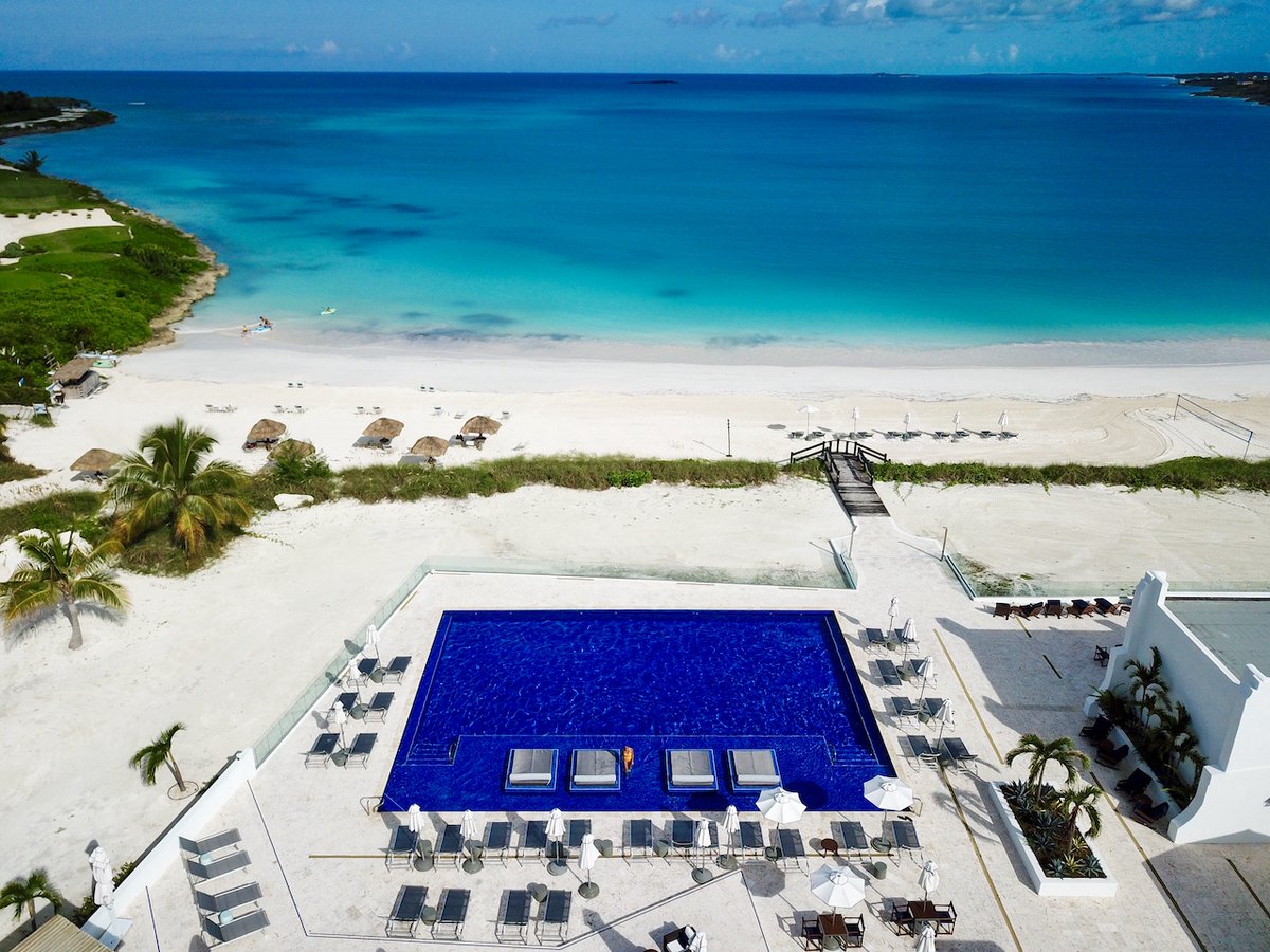23NorthAtGIR's tweet photo. When paradise is at your doorstep, take the time to enjoy it. Spend the morning, afternoon of entire day with us!
Day passes available for non @GrandIsleResort guests.
We look forward to welcoming you π
#23north #grandisleresort #exuma #bahamas #beachclub https://t.co/Ahi0odJ2tX