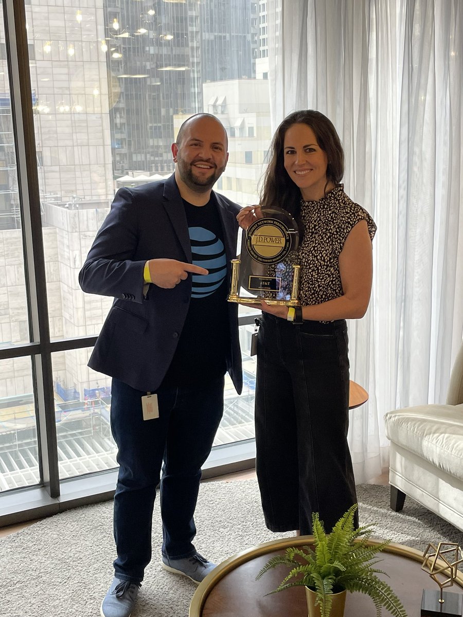 Dana tweet media