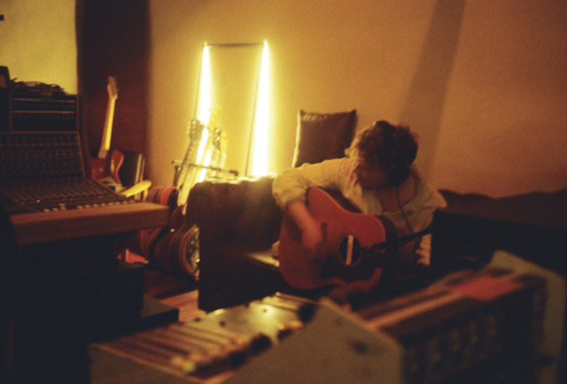 New single ‘Mind Keeps Running’ out 29.07.22