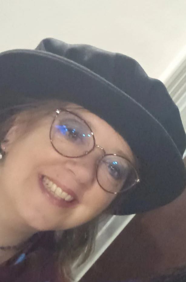 hippy_scientist's tweet image. Graduation of the first lot of mental health students today at @UoP_Nursing so on with the silly hat 😊