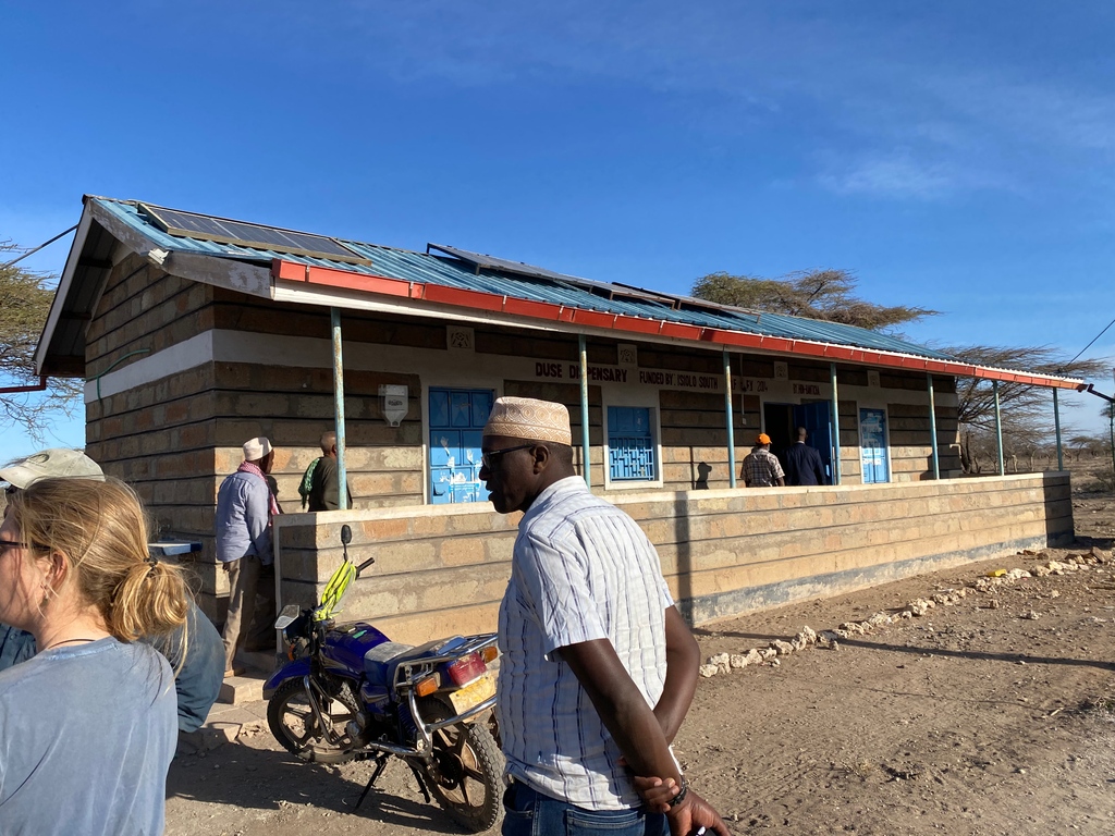 EndeavourMedical (@endeavourmed) on Twitter photo Duse Clinic, Eastern Kenya. 
Serves a popn of 3500
This clinic had an added challenge of Human Wildlife Conflict.  due to the drought animals are seeking alternative grazing which creates complex relationships between communities and the wildlife they are seeking to protect. Duse Clinic, Eastern Kenya. 
Serves a popn of 3500
This clinic had an added challenge of Human Wildlife Conflict.  due to the drought animals are seeking alternative grazing which creates complex relationships between communities and the wildlife they are seeking to protect.