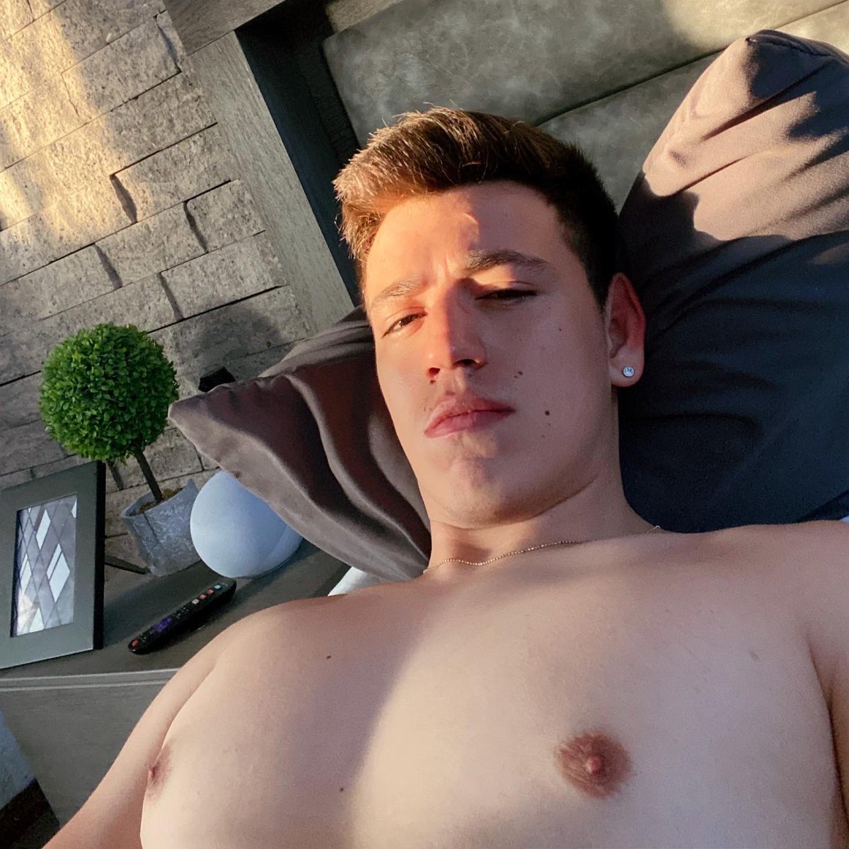 alabriso's tweet photo. 👅👅👅

https://t.co/Cu0U8niTIr https://t.co/B5U0rSNmdV