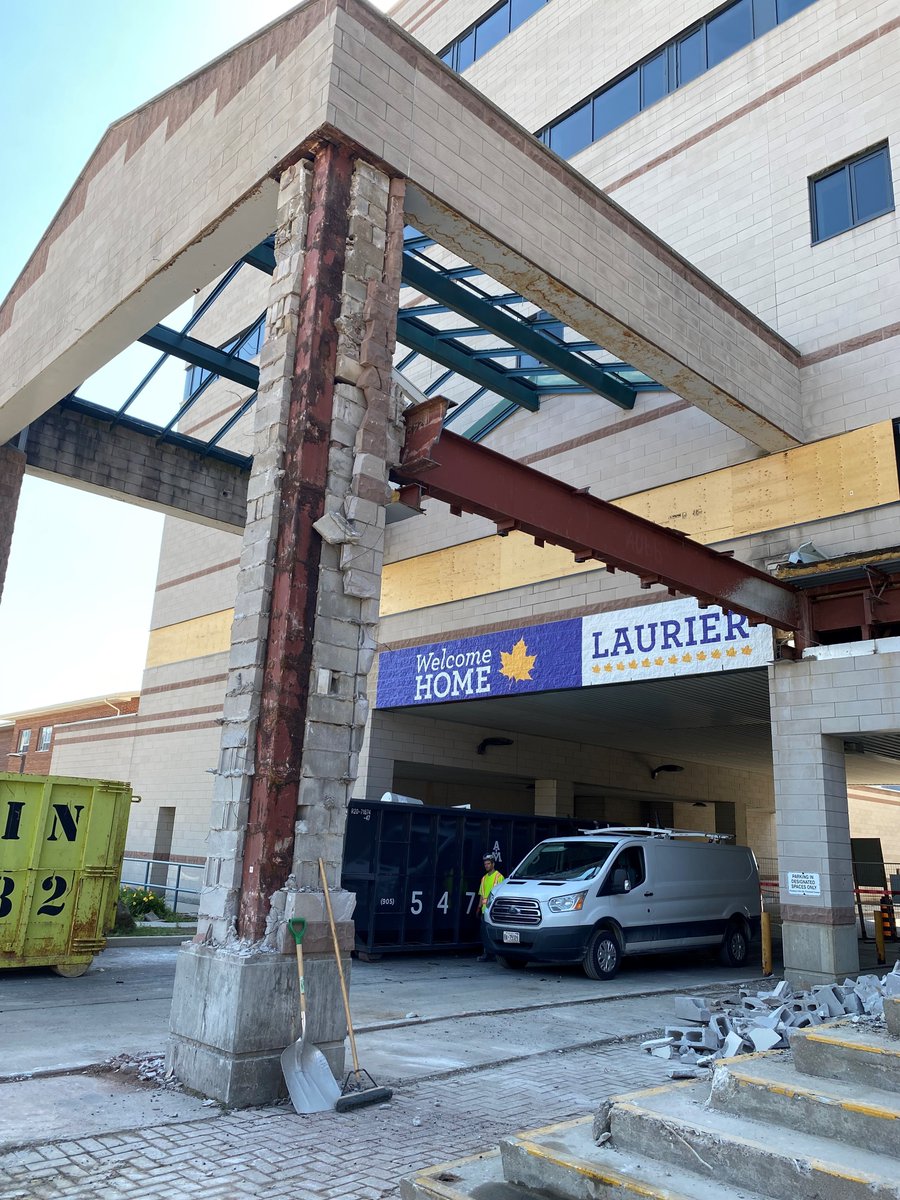 Laurier's tweet photo. Our excitement level is high β¨ Big things are happening.
#MakingSpaceForMusic | @LaurierMusic https://t.co/eXKfRudMwp