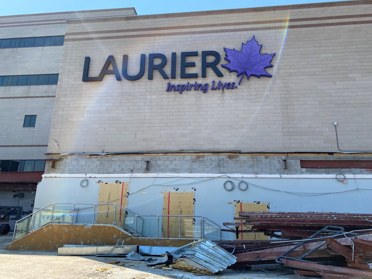 Laurier's tweet photo. Our excitement level is high β¨ Big things are happening.
#MakingSpaceForMusic | @LaurierMusic https://t.co/eXKfRudMwp