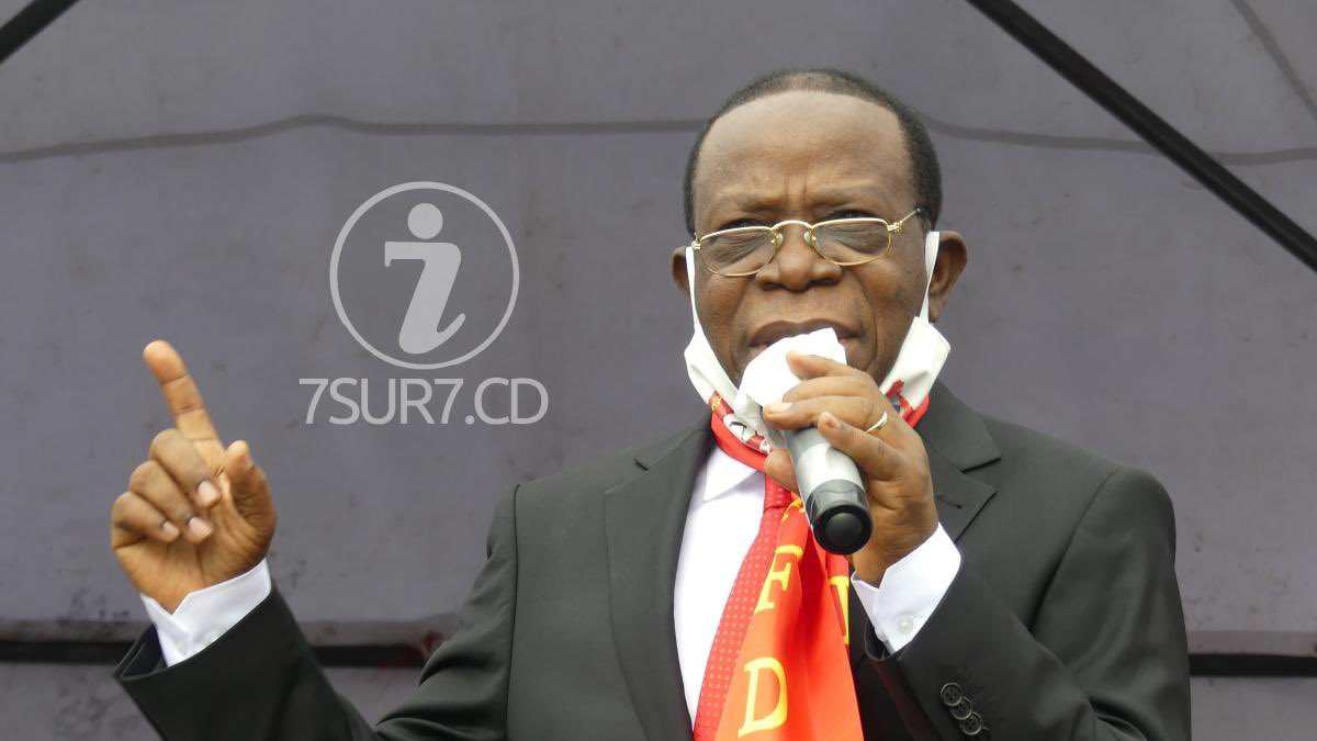 CITOYEN BAKADIFUILA CHRIS tweet media