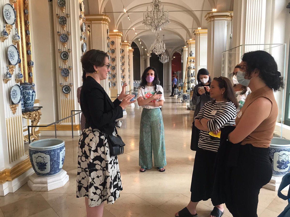 Yesterday, we kicked off the Dresden Academy with visits to the Archive of the Avantgarde and the Porcelain Collection!