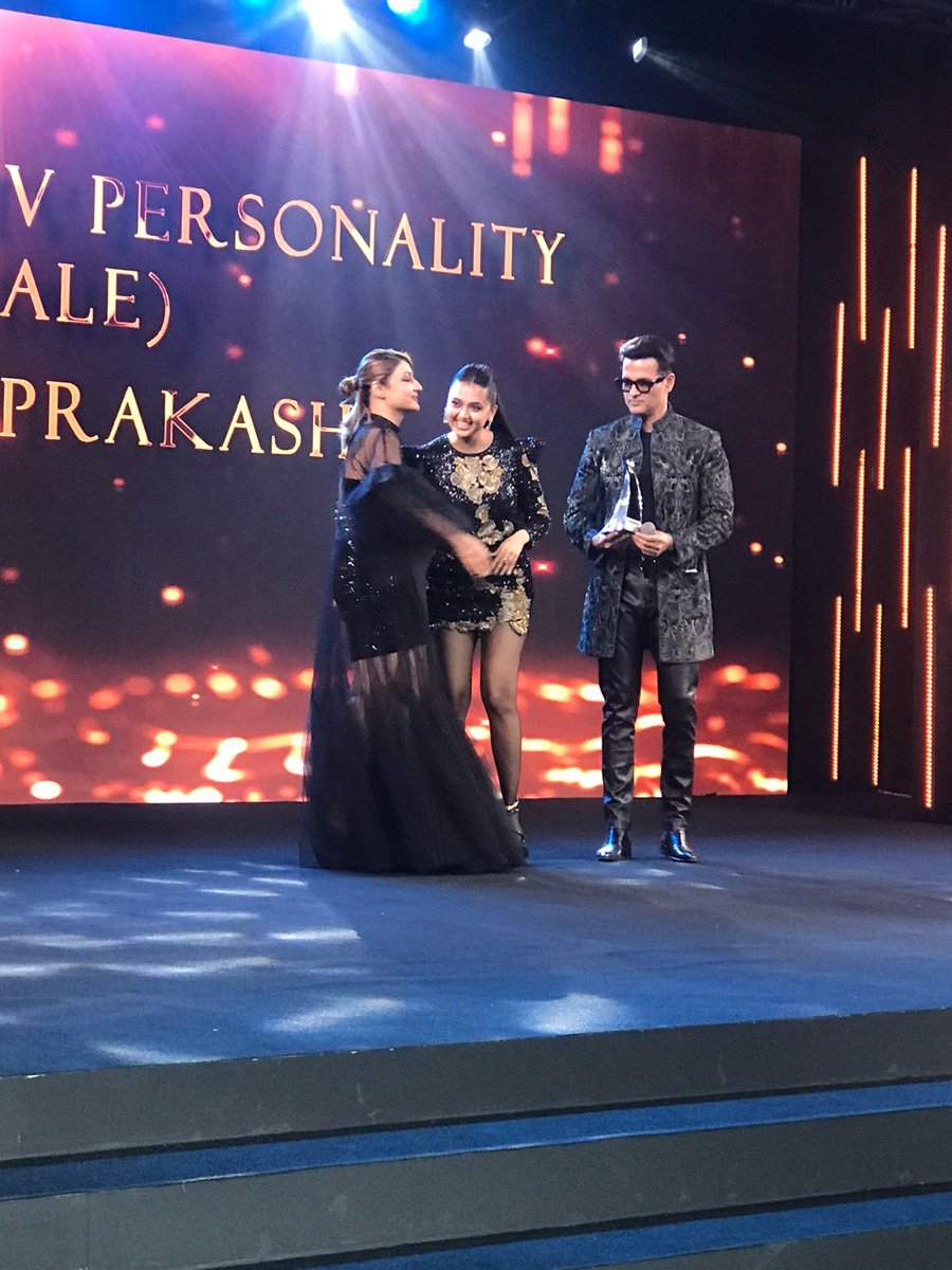htTweets's tweet photo. Bigg Boss 15 winner @itsmetejasswi takes home the award for Most Stylish TV personality (Female) at #HTMostStylish  

Stay tuned for more! https://t.co/0hHpRetYTK
