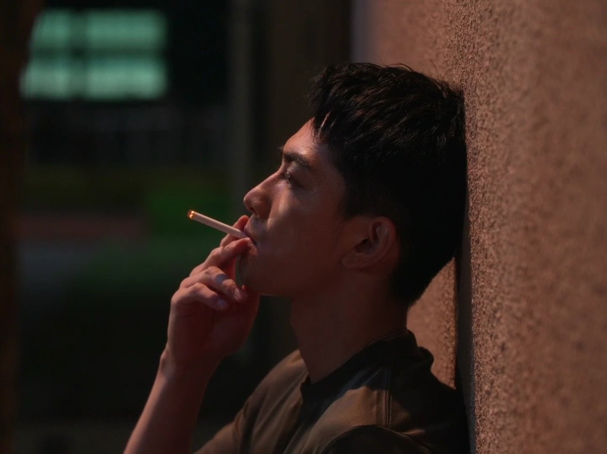 급하게 사진집을 열어
카소야 너는 다 계획이 있구나
