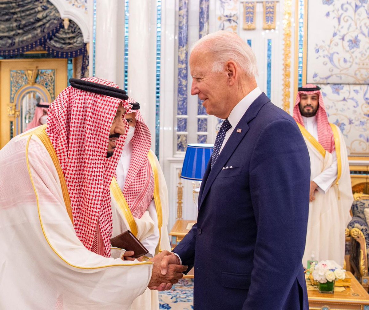 Sami_Alhomood's tweet photo. 💚🤍 فخور بوطني 🇸🇦 🤍💚
أسأل الله تعالى الذي أعزنا بهذا الوطن #السعودية_العظمى
أن يحفظ ولاة أمرنا ويسددهم ويجري على أيديهم كل خير لبلادنا وأمتنا الإسلامية

#القمة_السعودية_الأمريكية #الملك_سلمان #ولي_العهد #محمد_بن_سلمان #قمم_جده https://t.co/fFN5jhfbMS