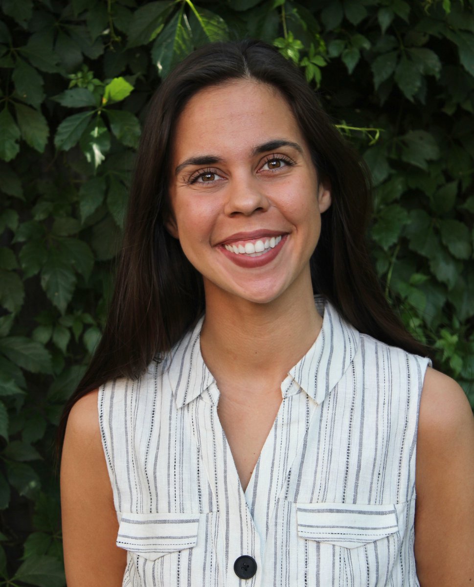 UWaterlooKHS's tweet photo. This week for #KHSFeatureFriday, let's welcome new faculty member Michelle Ogrodnik! She is joining the KHS department as a lecturer and will be teaching HLTH 107: Psychology of Physical Activity &amp; KIN 354: Sociology of Activity, Health, and Well-being in the fall term. https://t.co/dGN7EPEFSk