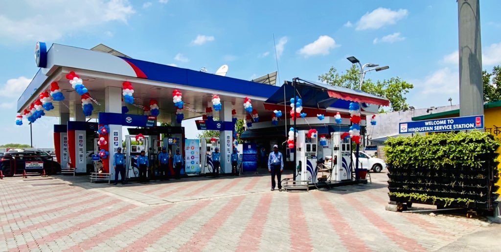 hpcl_hindustan's tweet photo. Celebrating 48th Foundation Day @HPCL_Delhi @PMOIndia @PetroleumMin @MehtaniRajesh @Rg03Goel @ApurvRajendra_ @hpcl_retail https://t.co/eW1b63Caij