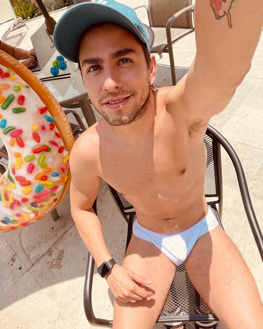 1 pic. ???
@JJMalibu_ https://t.co/ERG0N2DsFi