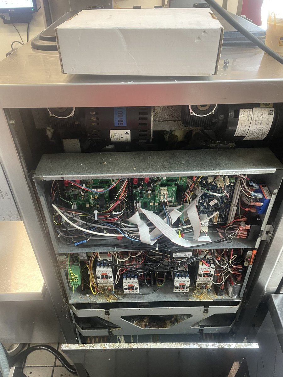 VolChiefMan31's tweet photo. Quit playing with me! This is what I do!!!! 🍦🍦🍦🤣 #ifixshit https://t.co/DkObvetDI3