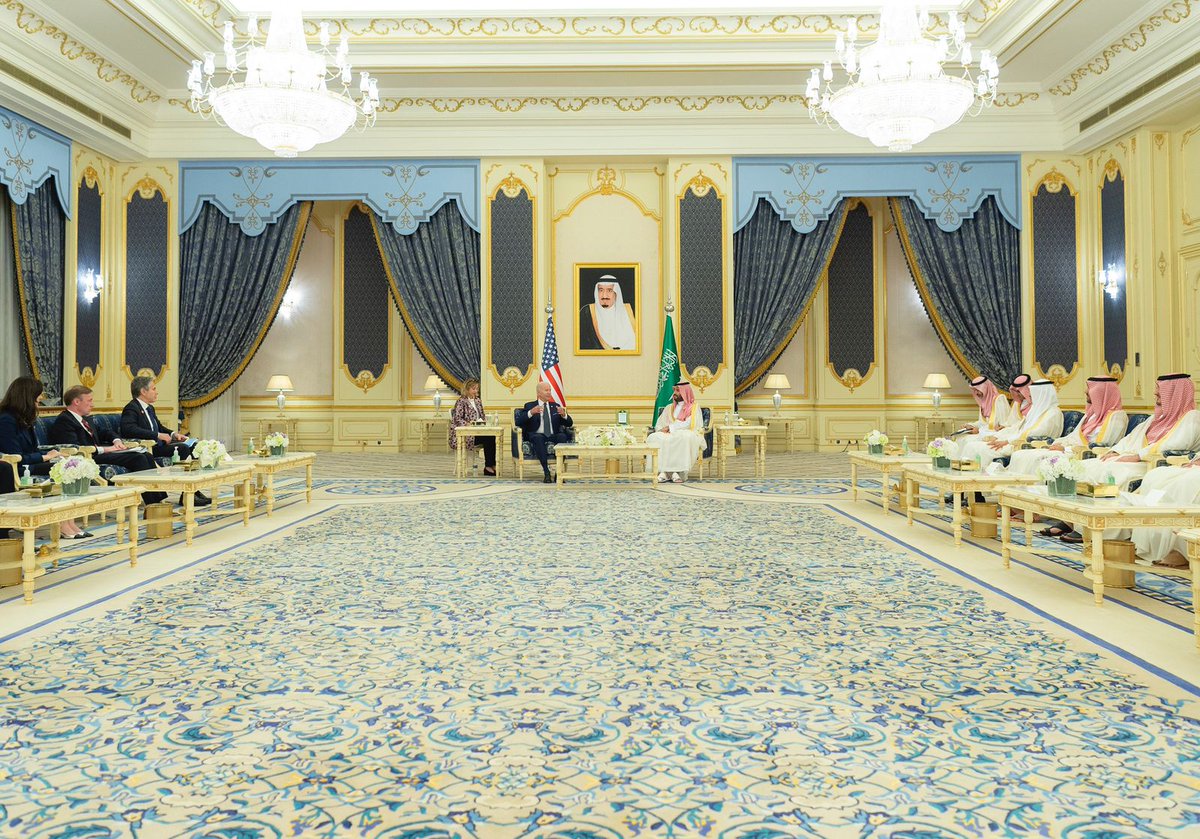 spagov's tweet photo. سمو #ولي_العهد وفخامة رئيس الولايات المتحدة الأمريكية، يعقدان جلسة مباحثات رسمية، بقصر السلام في #جدة.
#القمة_السعودية_الأمريكية
#SaudiUSSummit
#واس https://t.co/FEmKBK3bcp