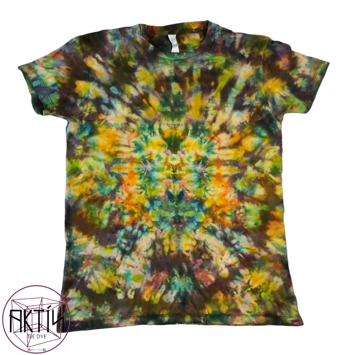 obed_mty's tweet photo. En esta combinamos varias técnicas para lograr este resultado... De las mas psicodélicas! 

#psicodelia #playera #style #tiedye #icedye #reversedye #mindscapedye #spiraldye #mirrorsyde #SantaCatarina #aktistiedye https://t.co/qzDBUWBqmf