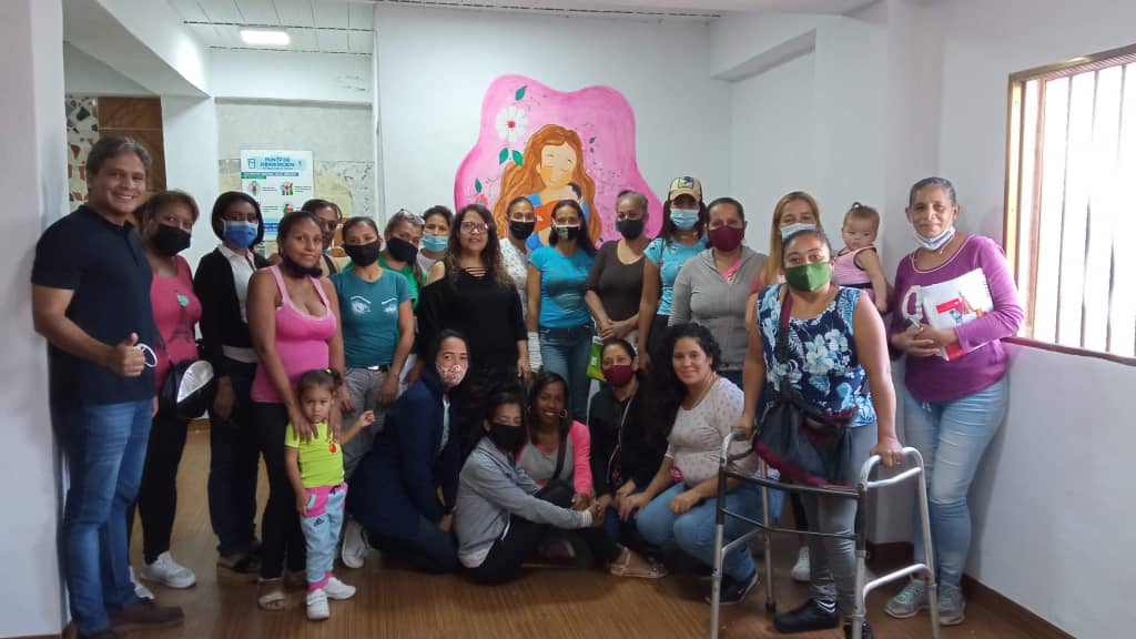 CESAP_AC's tweet photo. En #ModoCesap a través del proyecto"Medios de Vida".

Seguimos fortaleciendo el tejido social, de modo que,cada participante de nuestros programas y proyectos, creen confianza y construyan solidaridades que les permita realizar de forma colectiva actividades de mutua protección✅ https://t.co/76ZPBVDZ0X