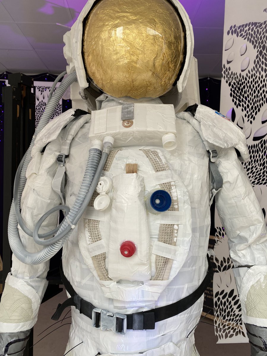 BurnleyCreative's tweet photo. Under One Sky - a pop up art installation at 117 St James’s Street. Showcasing the work of local artists and community groups as part of this years Light Night project. On show until end of Aug #artsinburnley #artslancashire #burnleylightnight #burnley https://t.co/yx60WM1BYl