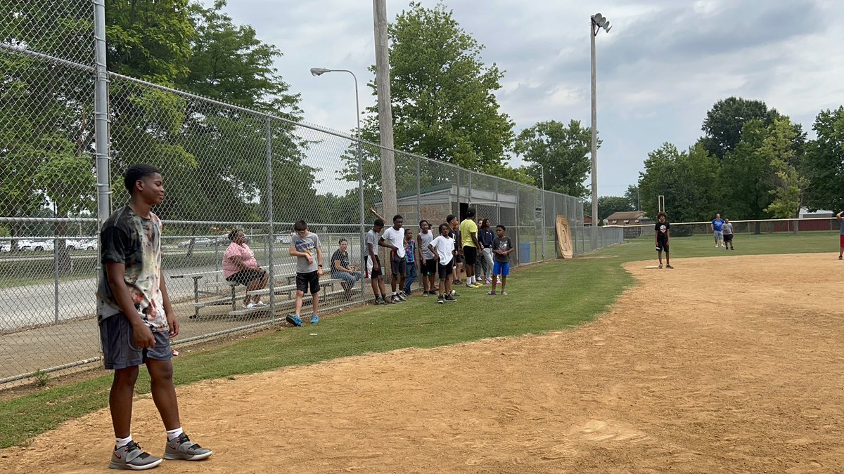 MsStevenson27's tweet photo. Is it really even summer ☀️ without celebrating the backpack league 🎒 with some kickball!? 🏃🏽‍♀️   @JCPSAsstSuptTL @JCPSKY @TeachandLearnEA #jcpsbackpackleague https://t.co/2e5WYubtTc