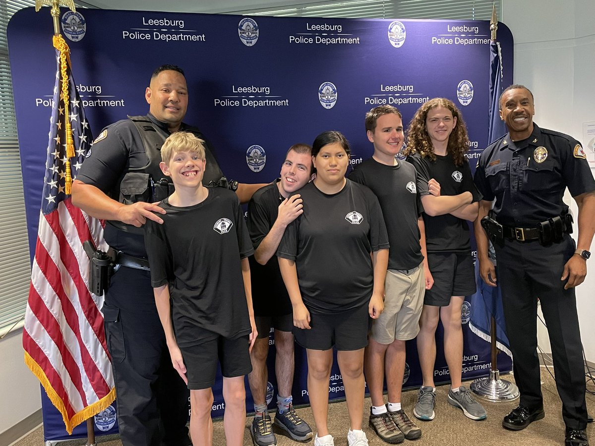 LeesburgPolice's tweet photo. Today, 5 participants graduated LPD Camp Independence, which is geared towards the inclusion of students (14-17 y/o) who have disabilities. The camp exposed participants to activities that teach them how to successfully live an independent life. Thank you to our many volunteers! https://t.co/IX6SsPniJY