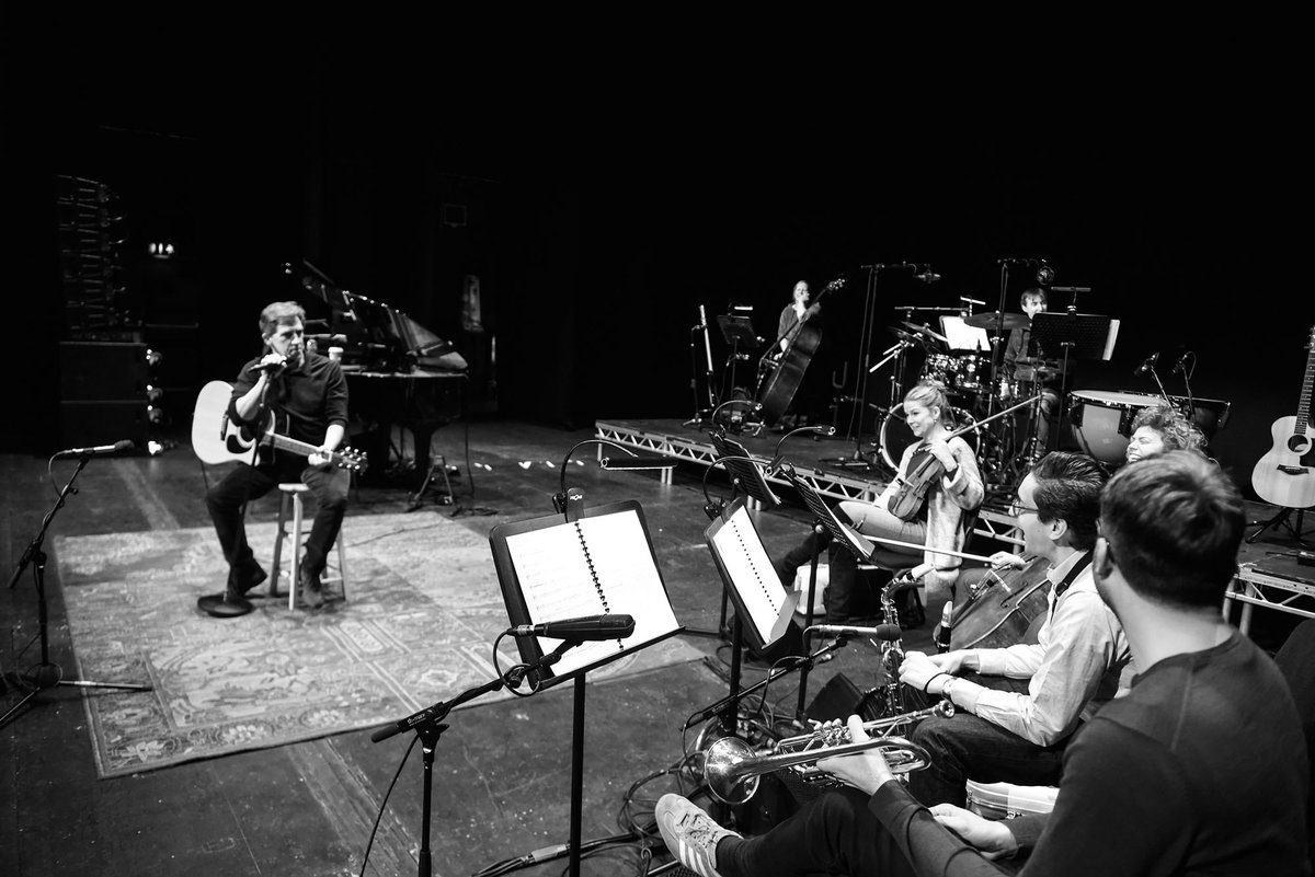 Rob Brydon Live tweet media