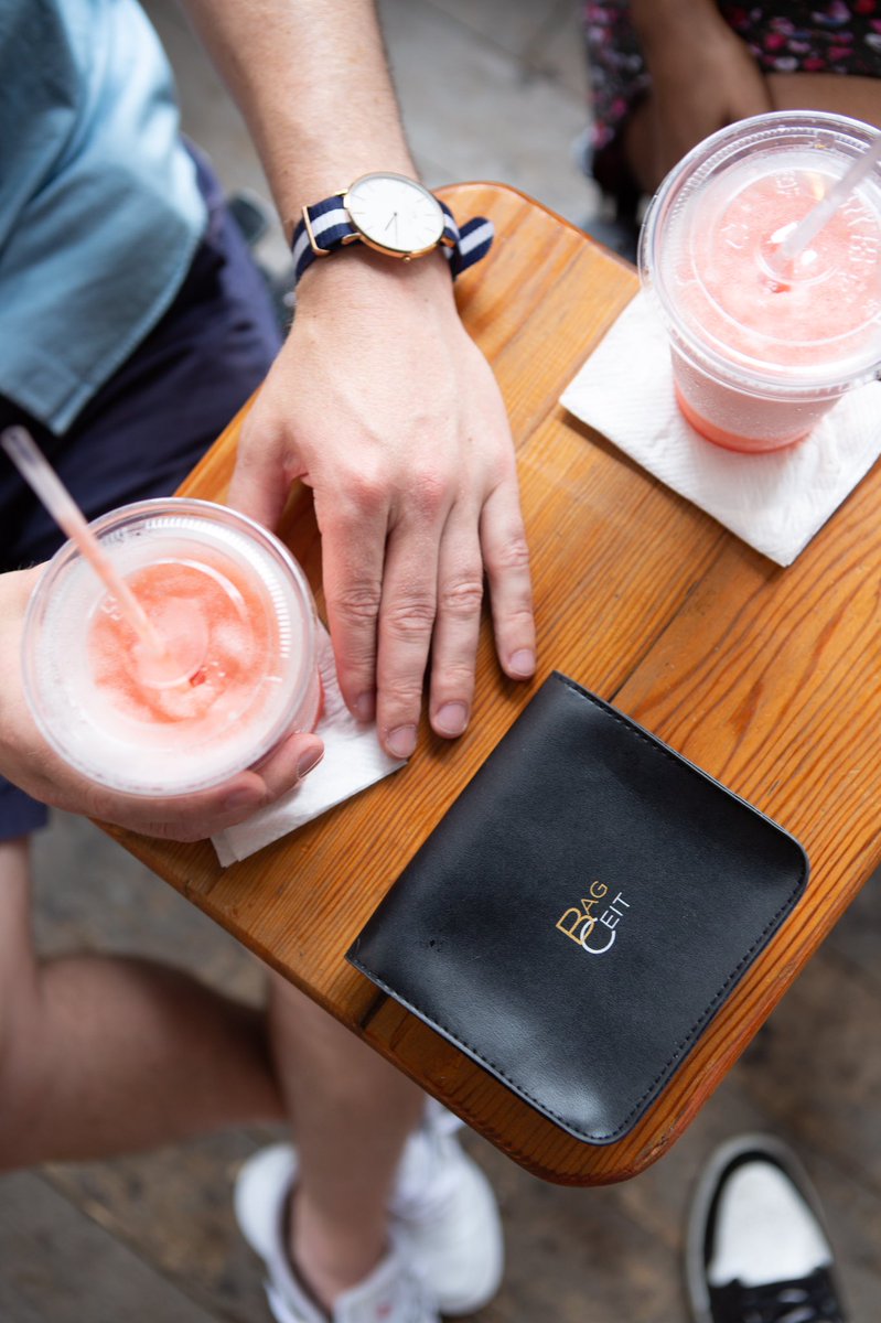 bagceit's tweet photo. Happy #Friday! Time to switch into weekend mode — with our never-leave-home-without-it accessory. ✨✨

#fashion #accessory #nyc https://t.co/vegQF7DoEy